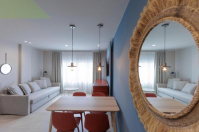 Ocean View 2 Bedrooms Flat Free Parking & Wi-Fi